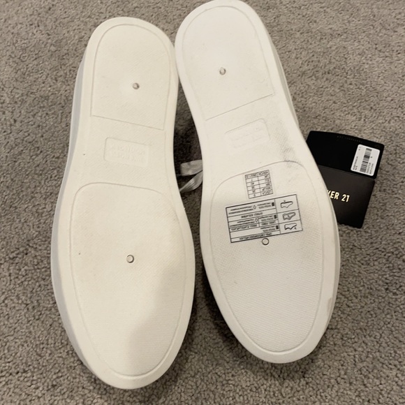 Forever 21 women’s white canvas platform shoes. NWT size 9 - Picture 8 of 8